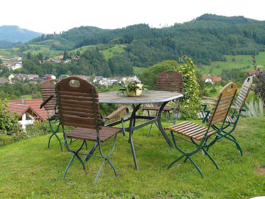 Ferienwohnung Huegelgarten Oppenau Exterior foto